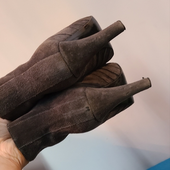 Ethic Suede Booties - Picture 5 of 16